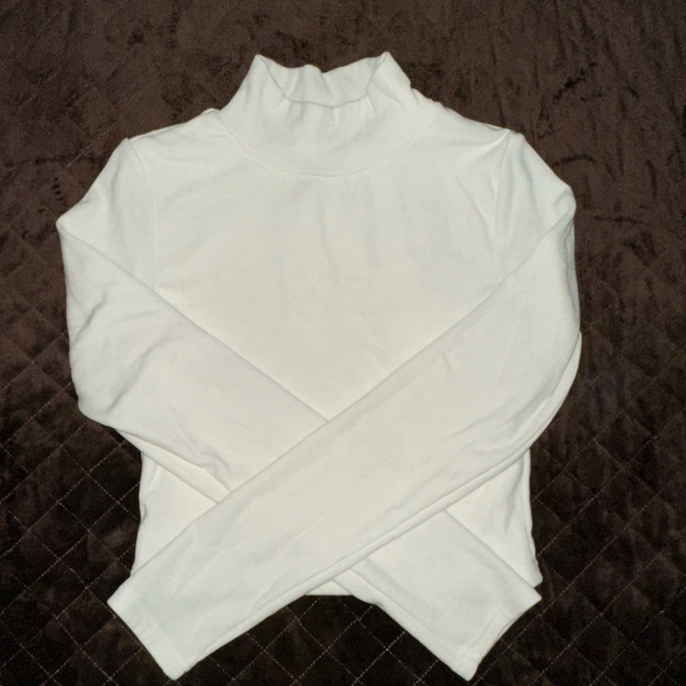 Klassy Network. White top